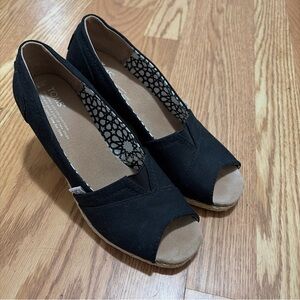 TOMS Black Canvas Peep-Toe Wedge Espadrilles